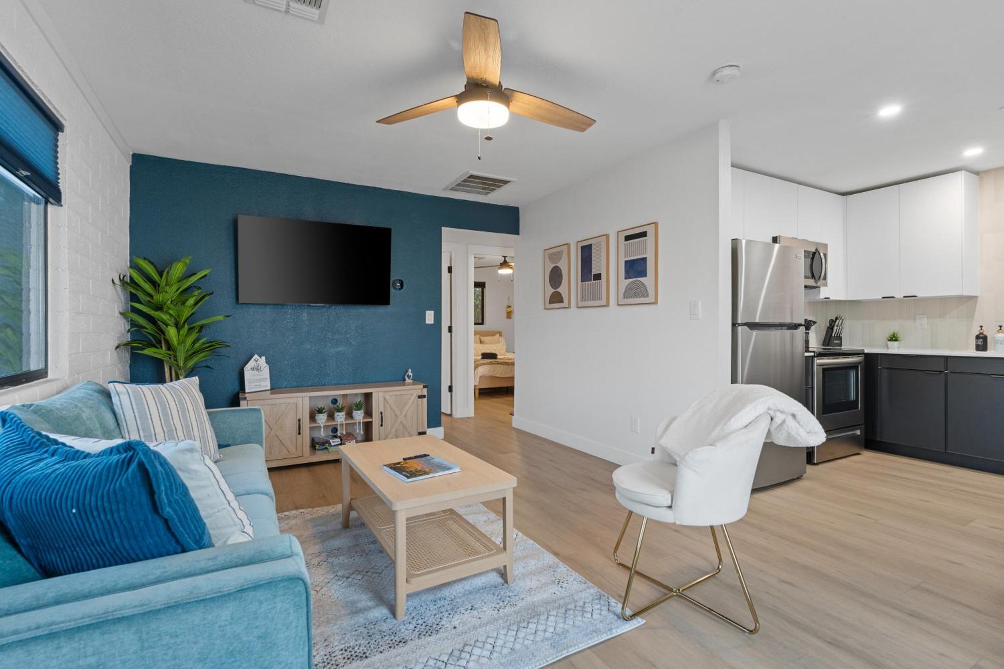 Biltmore 2br #2 - Workspace, Free Parking, Laundry, Patio! * Phoenix